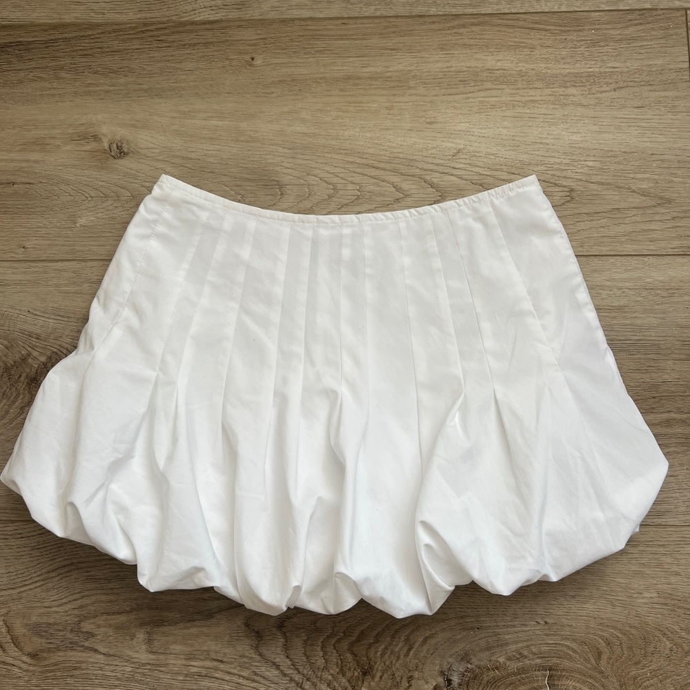 Geel White Cloud Mini Skirt